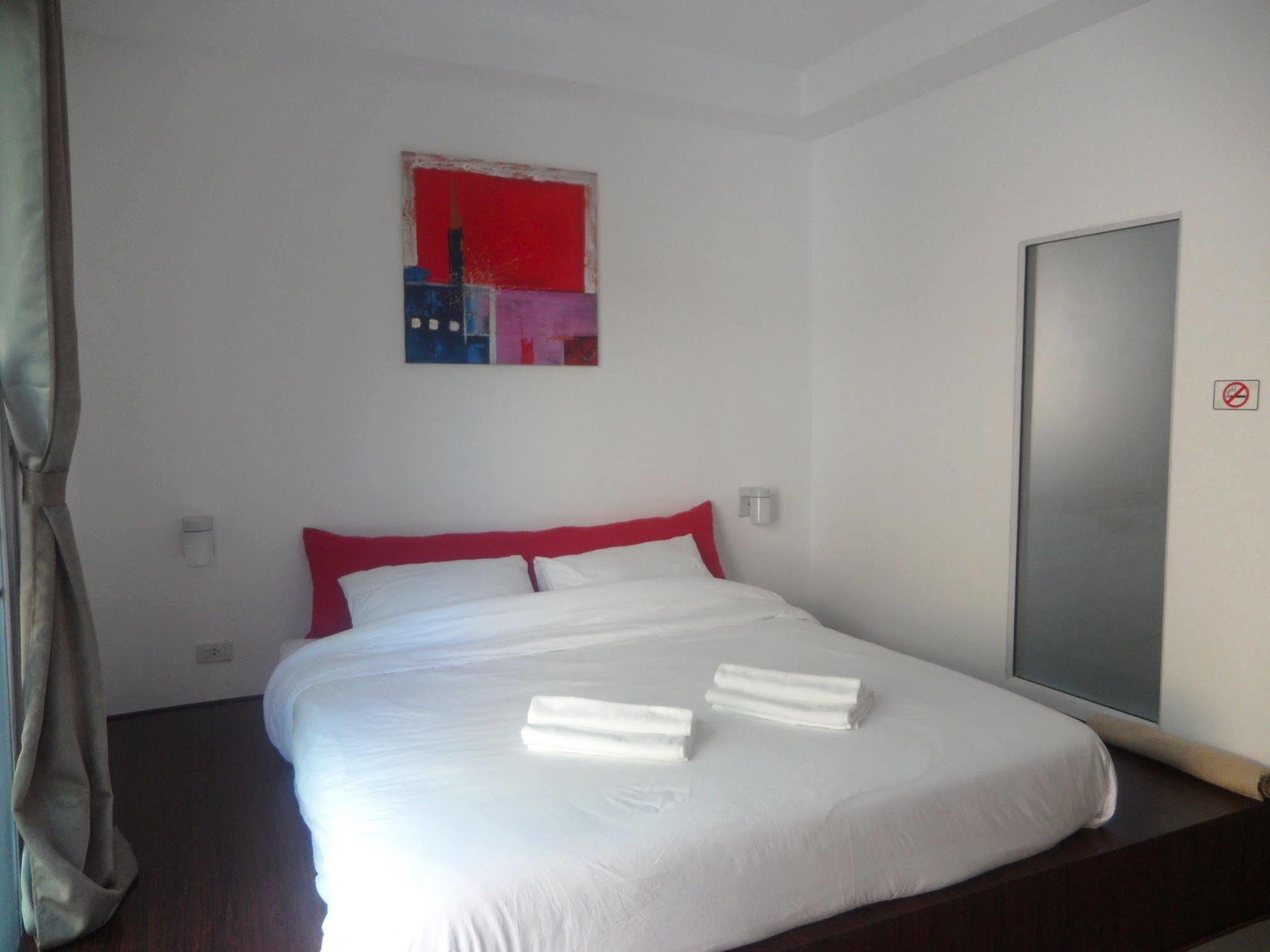 Gp Rooms Pool Guesthouse Pattaya Dış mekan fotoğraf